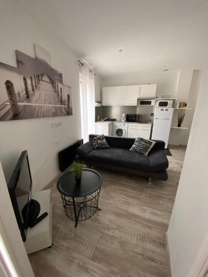 Jolie T2 centre ville de Beziers avec Garage Extérieur photo
